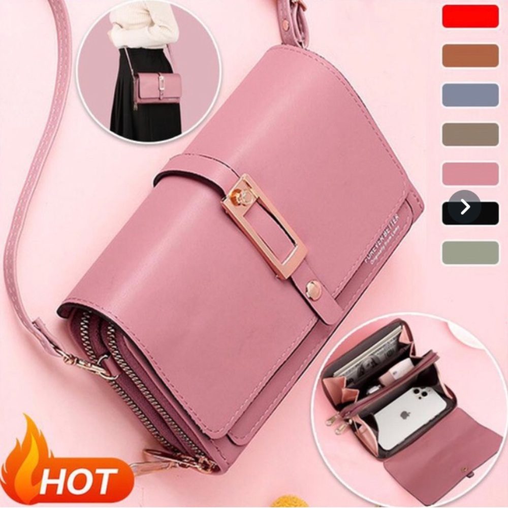 NWT  “ black “   Not pink women’s shoulder bag